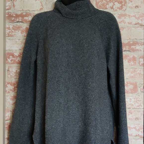 Tahari Sweaters - Soft turtleneck sweater